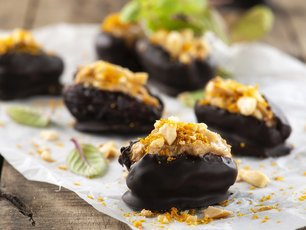 Fıstık Ezmeli Çikolatalı Hurma