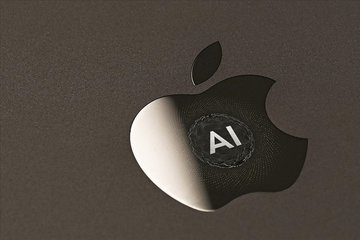 Apple CEO’su Cook, üretken yapay zekaya önemli ölçüde yatırım yaptıklarını söyledi