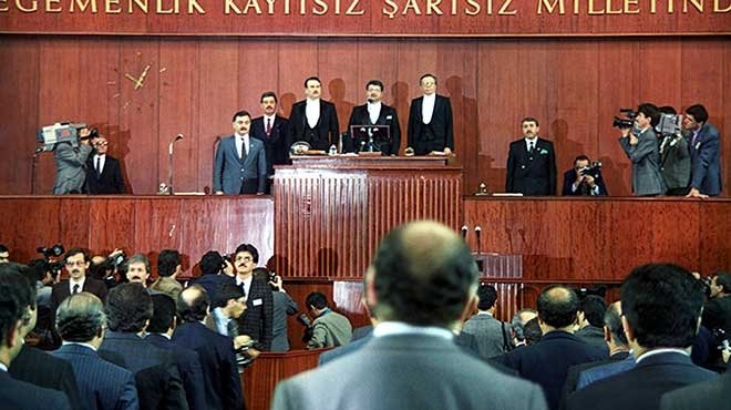 Ekonomik ve sosyal dönüşümün mimarı: Turgut Özal