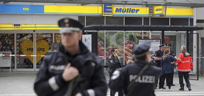 2 HEAVILY INJURED AFTER GUNMEN ATTACK TURKISH SUPERMARKET IN GERMANY