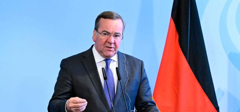 Germany says not the right fit for Ukraine jet alliance