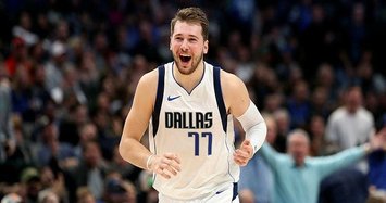 Doncic helps Mavs pull away in 4th for 123-111 win over Nets