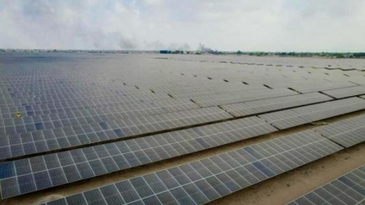 Yemen’in Aden kentinde BAE finansmanıyla güneş enerjisi santrali açıldı