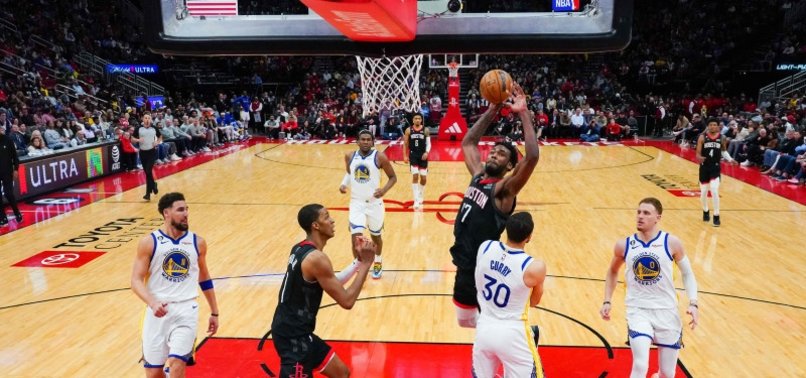 WARRIORS HANDLE ROCKETS, END 11-GAME ROAD SKID