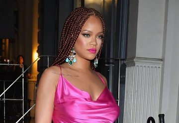 Rihanna New Yorkta Fenty mağazasını açtı