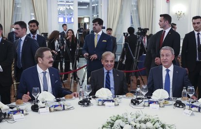 TürkvePakistanişdünyasıAnkaradabuluştu