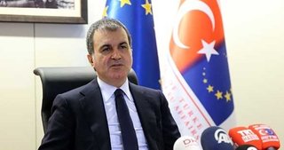 Bakan Ömer Çelik: Türk askerinin Kıbrıs’taki varlığı müzakere edilemez