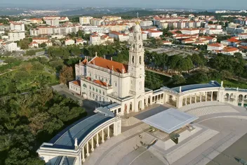 Portekiz’in En Sıra Dışı Beldesi: Fatima Kasabası ve Gizemli Geçmişi