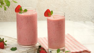 Çilekli Smoothie Tarifi