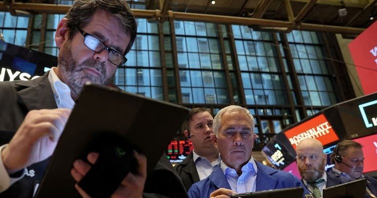 New York borsası yatay seyirle açıldı