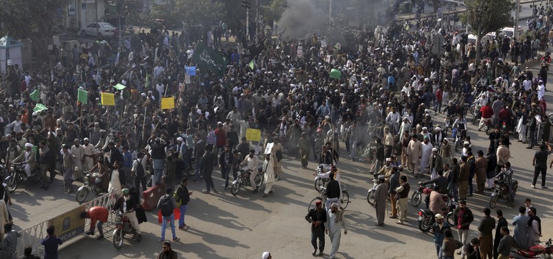 PAKISTAN CALLS ON ARMY TO RESTORE SECURITY IN ISLAMABAD AFTER CLASHES WITH PROTESTERS