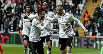 Beşiktaş get 2nd straight win with new coach