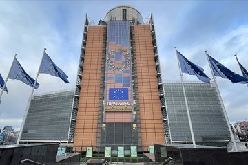 AB’den Google’a yapay zeka ve YouTube ile ilgili rekabet soruşturması