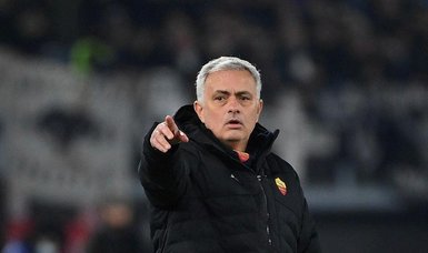 Mourinho offers jacket to Roma fan who collapsed in stadium