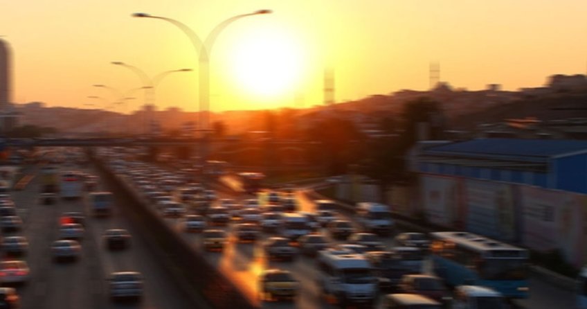 İstanbul anadolu yakasında trafik çilesi