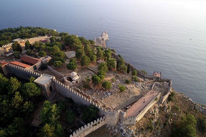 Kadim tarihiyle Alanya Kalesi