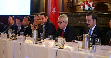 Minister Albayrak discusses new economic program with global investors at G20 meeting