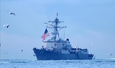 U.S. missile destroyer illegally entered Chinese territorial waters in South China Sea, claims Beijing