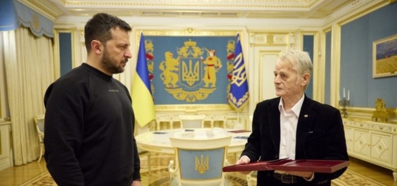 UKRAINIAN PRESIDENT AWARDS LEADER OF CRIMEAN TATARS TITLE OF ‘HERO OF UKRAINE’