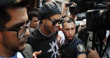 Ronaldinho arrested in Paraguay in false passport case