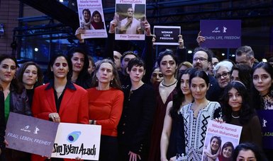 Berlinale film stars show solidarity with Iran protesters