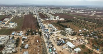 90,000 Syrian civilians flee Assad regime attacks on Idlib over last 4 days