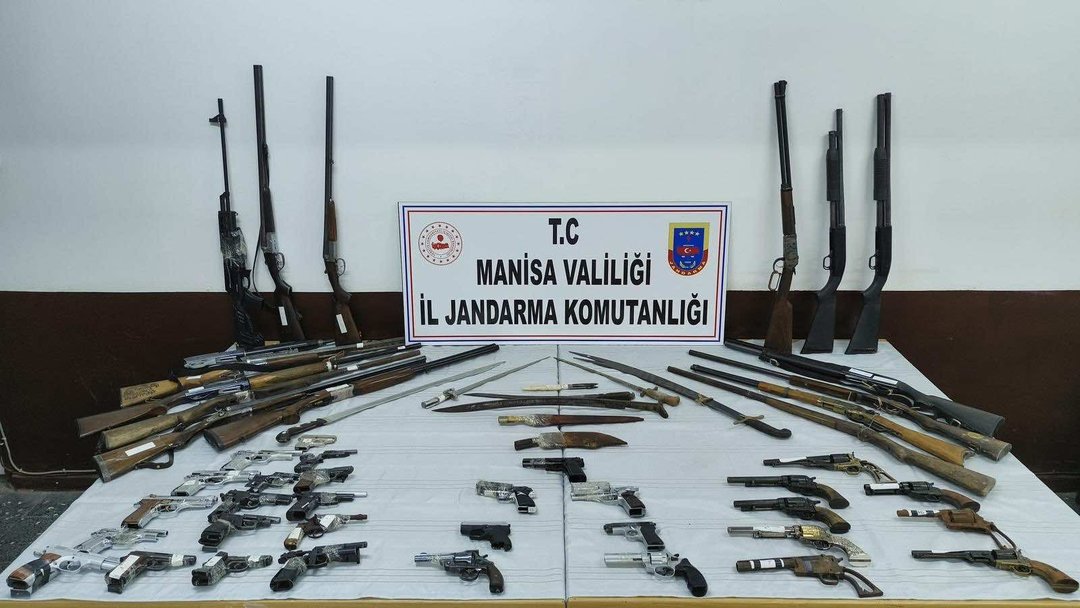 SİLAH KAÇAKÇILARINA OPERASYON