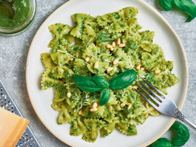Pesto Soslu Kelebek Makarna
