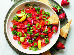Çilek, Domates Salsa