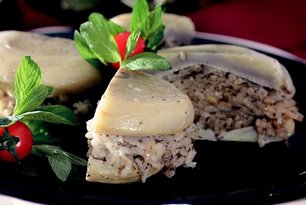 Zeytinyağlı Enginar Dolması