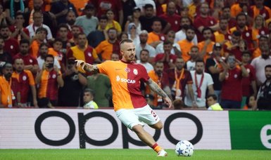 Former Galatasaray fullback Angelino joins Roma