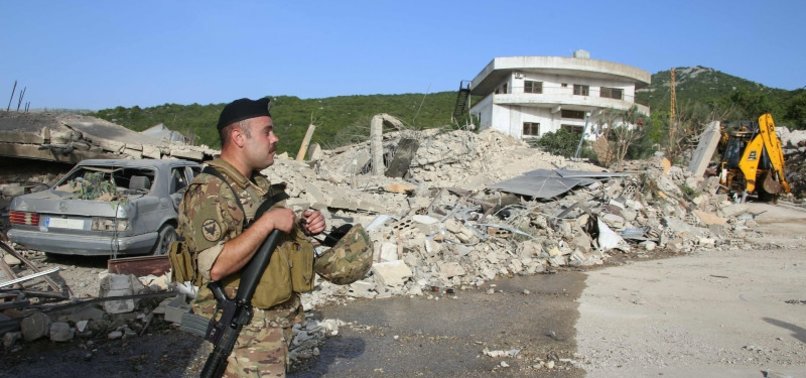 ISRAELI ARMY CLAIMS BOMBING HEZBOLLAH TARGETS