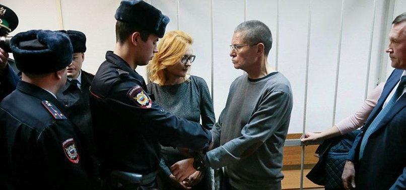 PUTINS EX-MINISTER GETS 8 YEARS OVER $2 MN BRIBE