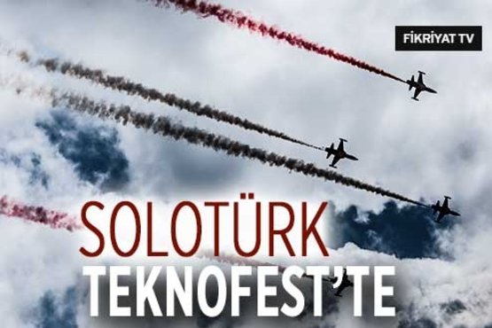 Teknofest’te nefes kesen Solotürk gösterisi