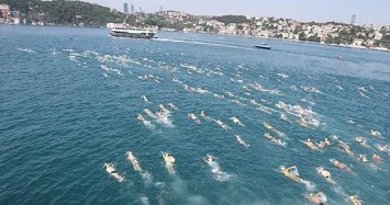 Istanbul swim race spans 2 continents