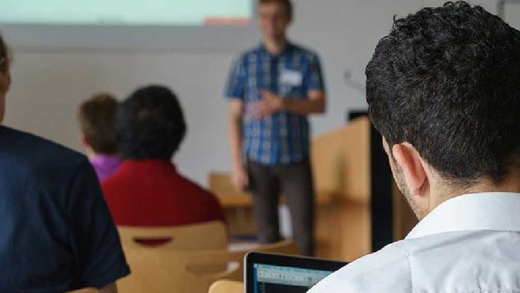 Öğretmenlere ’dijital iletişim eğitimi’ daveti