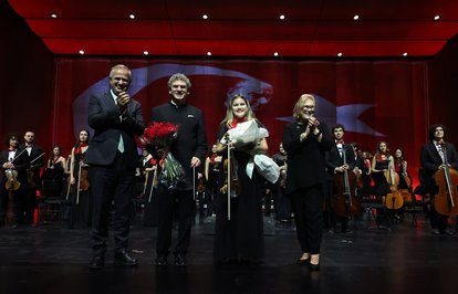 ahrefindexsabanciclasstkktLnktargetblankSabancıaCumhuriyetin100üncüyılınıböylekutladı