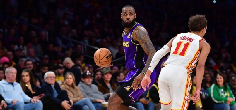 LEBRON JAMES RETURNS, LAKERS BEAT HAWKS FOR 4TH STRAIGHT WIN
