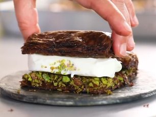 Golf Maraşım’dan Ramazan Sofralarına Enfes Çikolatalı Baklava Tarifi