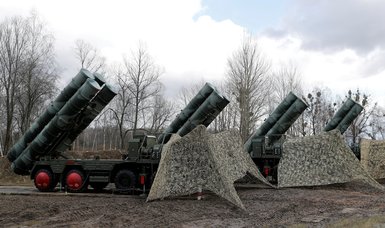 Turkey continues preparation of S-400 defense systems