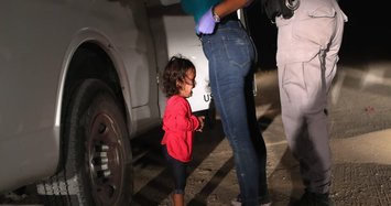 Viral photo of Honduran migrant girl crying at US border wins 2019 World Press Photo Award