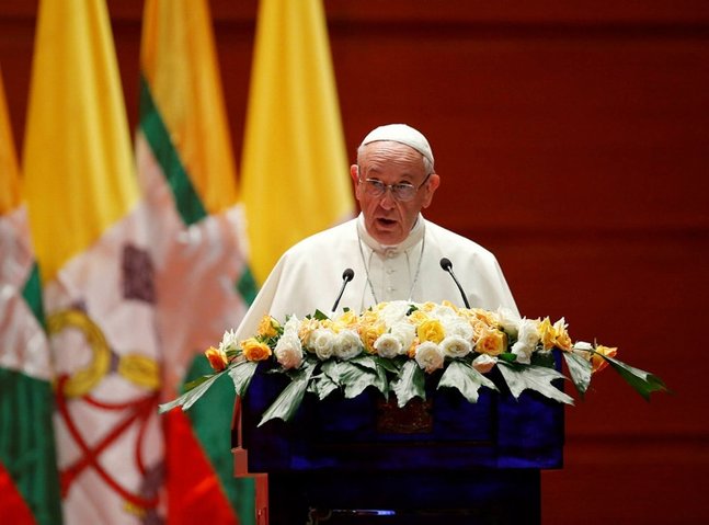 Pope condemns increasing 'death spiral' in Middle East