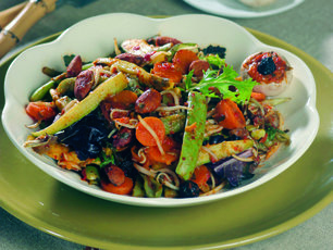 Tatlı Ekşi Soslu Salata