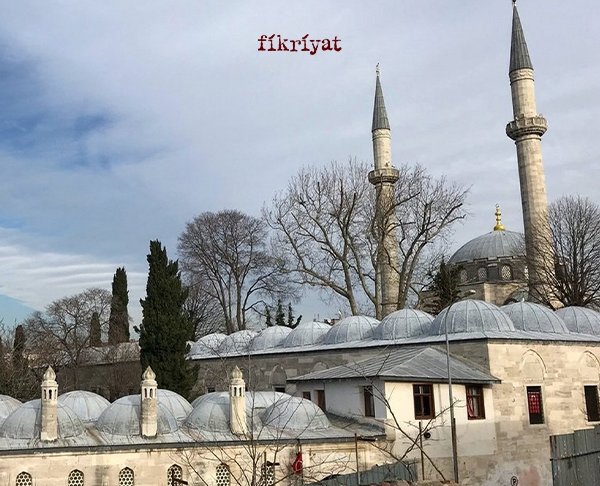 Valide-i Atik Külliyesi