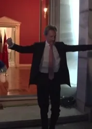Büyükelçilerden Halk Dansı