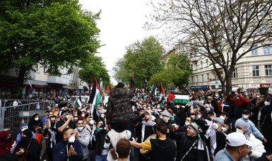 Pro-Palestinian protesters take to German streets to condemn Israeli atrocities