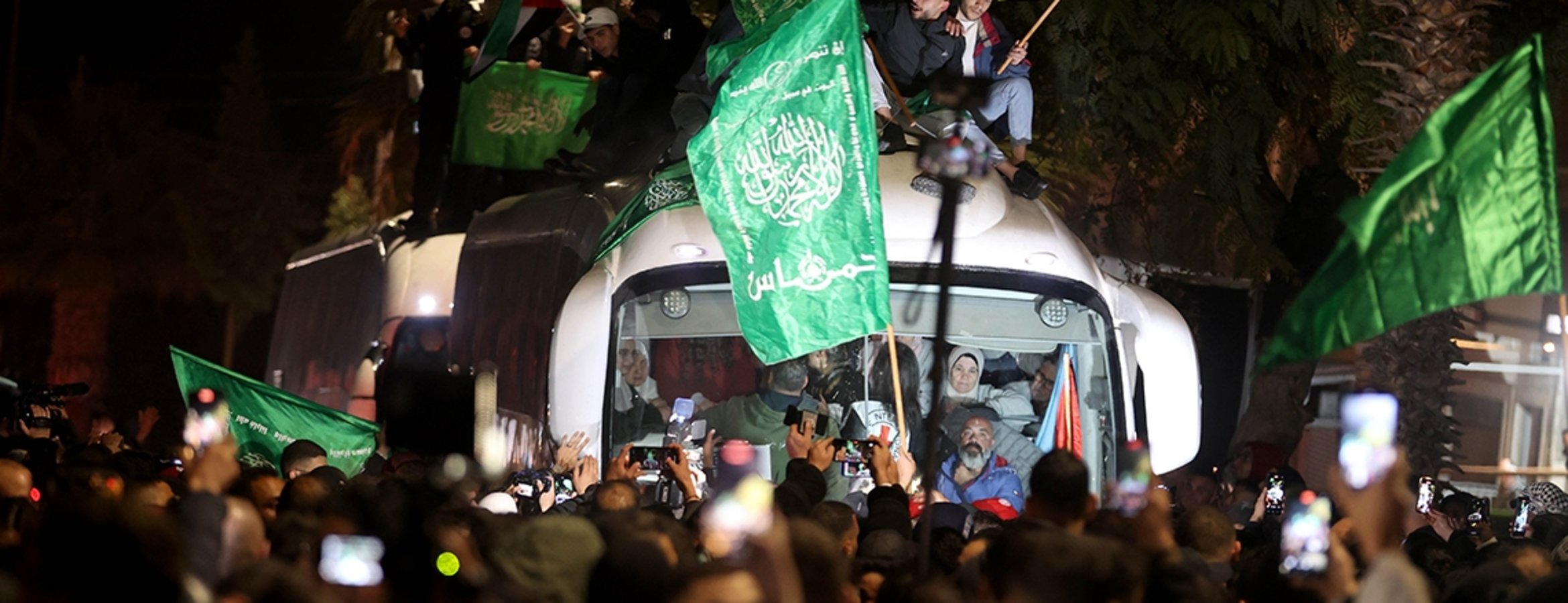 Gazze’de ateşkes ve esir takası anlaşması kapsamında 90 Filistinli esir serbest bırakıldı