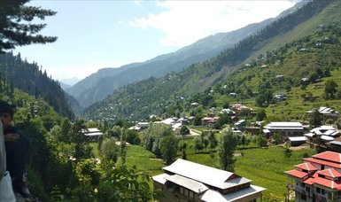 Nine soldiers die as truck plunges into ravine in Pakistani Kashmir