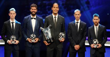 Van Dijk, Bronze take UEFA Player of the Year honours