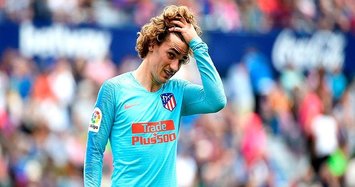 Griezmann whistled as Atletico come back to draw with Levante
